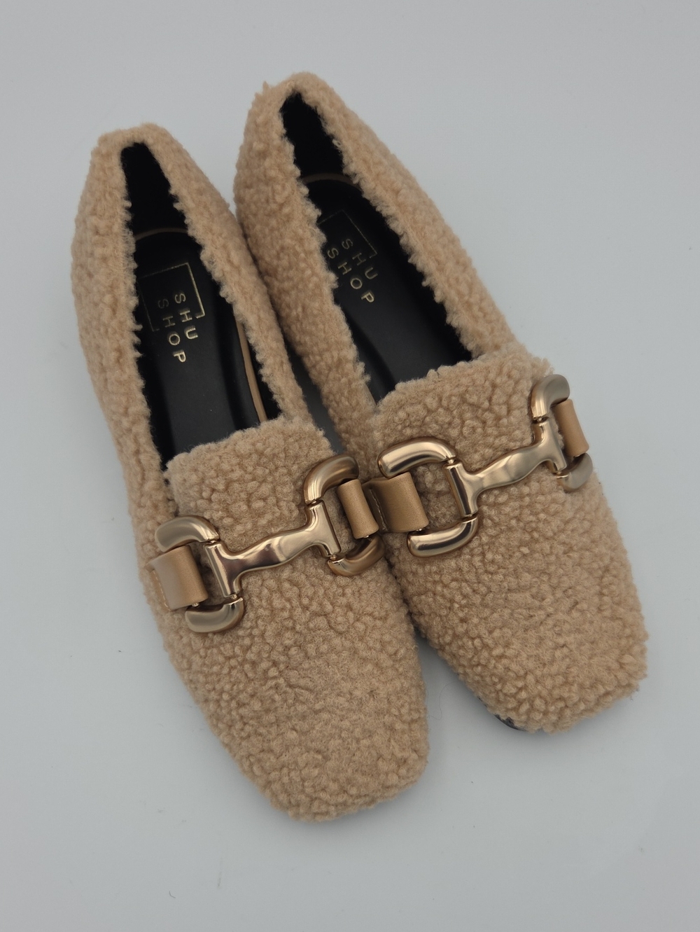ShuShop Fuzzy Teddy Bear Loafers Size 6.5